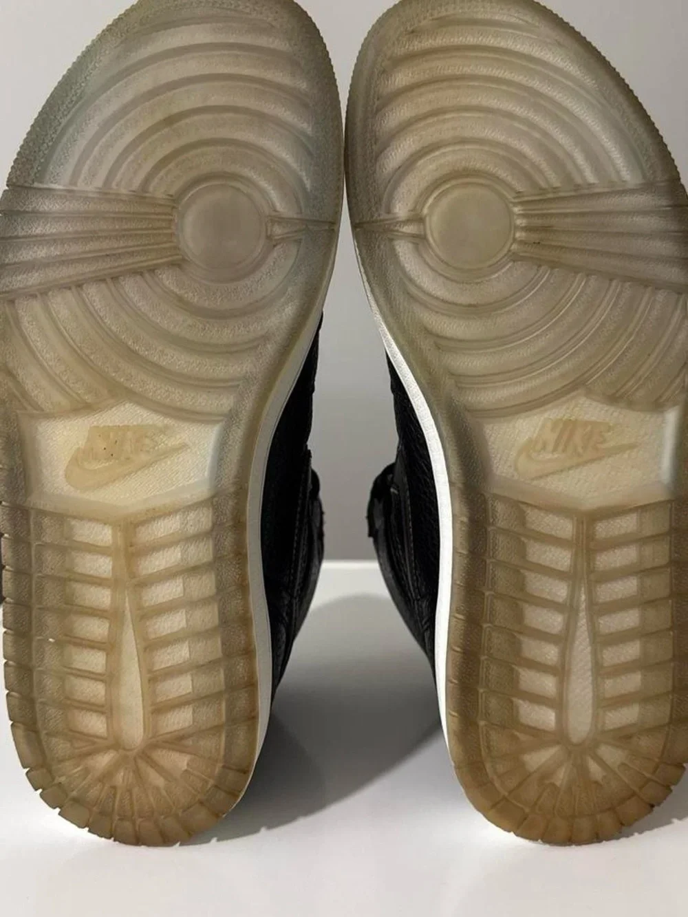 Jordan 1 city of flights